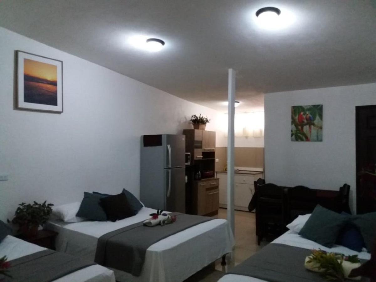Bahia Ballena Loft Hotel Uvita Esterno foto